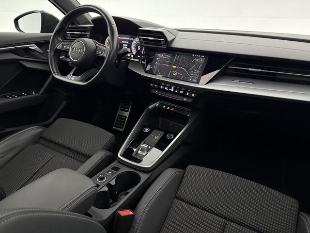 Audi A3 SPORTBACK 30 TFSI S-line Black optic | Pano | Virtual | Carplay | Cruise | Navi | Parkeersens.