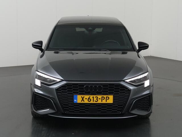 Audi A3 SPORTBACK 35 TFSI S edition | B&O Audio | Virtual Cockpit | Sport stoelen | Stoelverwarming | Panoramadak | Camera | DAB | Trekhaak | Matrix LED | Adaptieve Cruise Control |