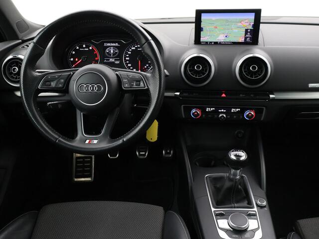 Audi A3 SPORTBACK 1.0 TFSI 3X S-LINE | DAYTONAGRIJS | SPORTSTOELEN | LED | 18 INCH | NAVIGATIE