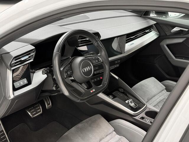 Audi A3 SPORTBACK 35 TFSI S edition 150 PK - RS STOELEN - PANORAMADAK - AUTOMAAT -VIRTUAL COCKPIT - STOELVERWARMING - CARPLAY