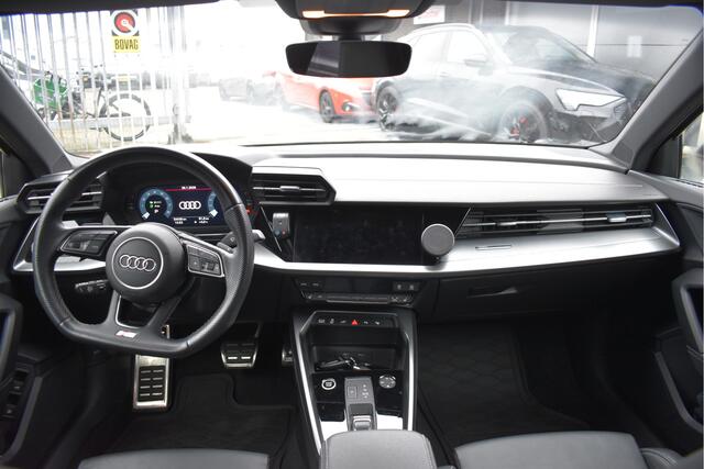 Audi A3 SPORTBACK 40 TFSI e Advanced edition 204 pk 3x S-Line Daytone grijs | Keyless | Elekt.stoelen | Lederen S-Line zetels | Camera | Carplay | Full LED | Zeer netjes
