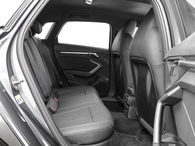 Audi A3 SPORTBACK 40 TFSIe S-tronic 204pk S Edition · Camera · Parkeerassistent · Zwart Optiek Pakket Plus · ACC · Stoelverwarming · Apple/Android Car Play · Garantie t/m 23-06-2029 of 100.000km