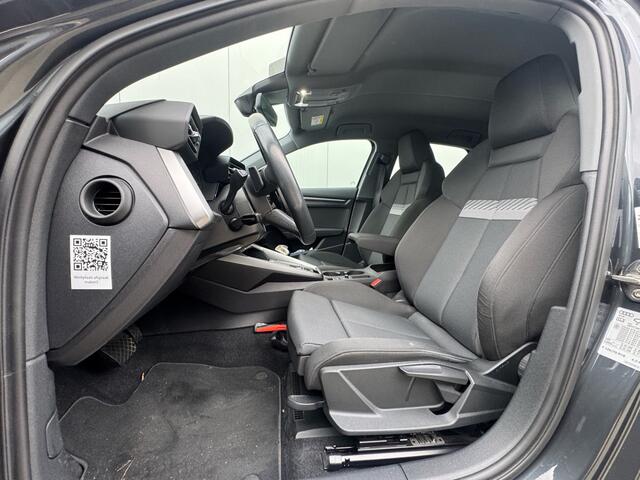 Audi A3 SPORTBACK 30 TFSI Advanced edition / Trekhaak / Parkeerhulp Achter