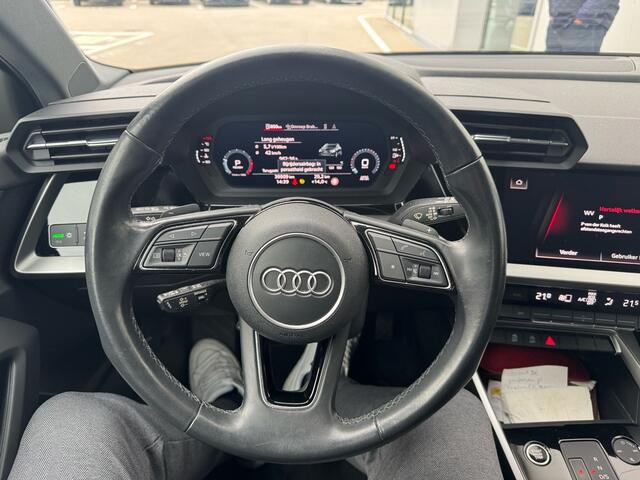 Audi A3 SPORTBACK 30 TFSI Advanced edition / Trekhaak / Parkeerhulp Achter