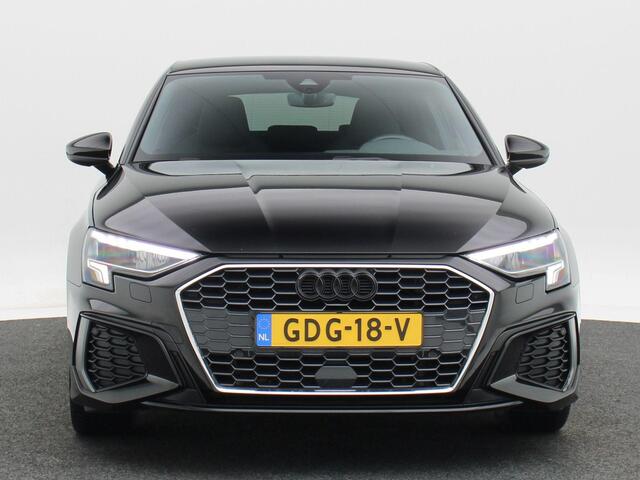 Audi A3 SPORTBACK 40 TFSi e 204 Pk Automaat S-Line | Virtual Cockpit | Alcantara Leder | Elektrische Achterklep | Trekhaak Afneembaar | 18 Inch | 123.044 Km