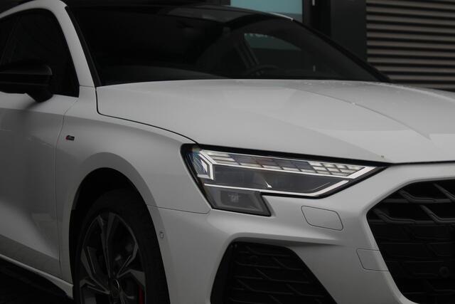 Audi A3 SPORTBACK 45 TFSI e S edition Competition 4 jaar fabrieksgarantie | Panorama Dak | 3x S-line | Leer | ACC | Matrix