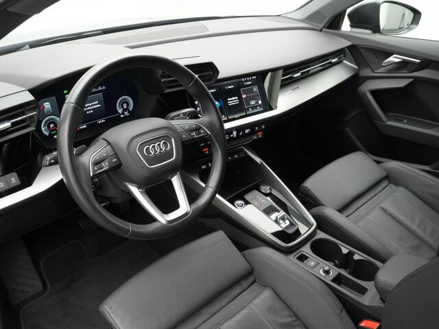 Audi A3 SPORTBACK 40 TFSI e 204 pk S-tronic Advanced | Trekhaak | Leder | Achteruitrijcamera | Stoelverwarming | Navigatie