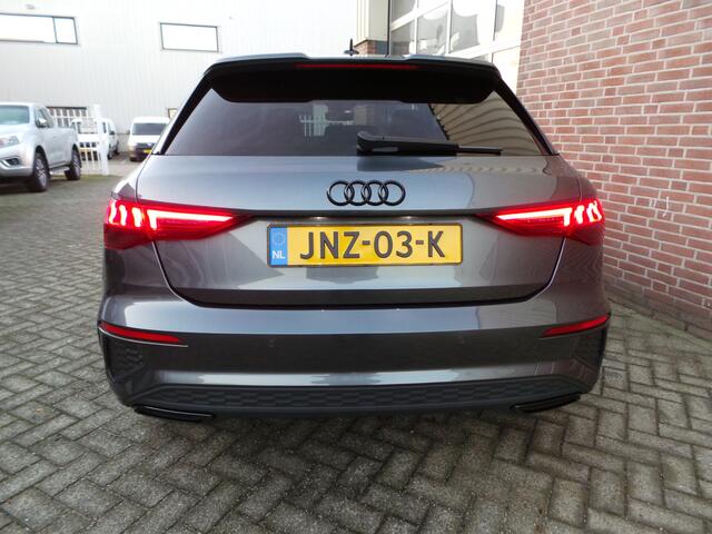 Audi A3 SPORTBACK 45 TFSI e S-Line edition Comp. Leder/Alcantara,Matrix,Stoelverw,El klep,29850 incl btw