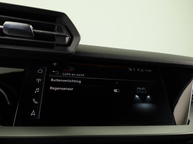 Audi A3 SPORTBACK 30 TFSI Pro Line 110PK | Navigatie via app | Parkeersensoren | 16 inch Lichtmetalen velgen | Cruise controle