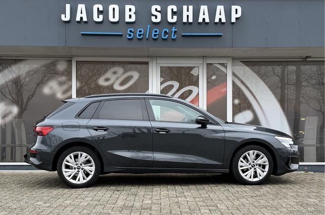 Audi A3 SPORTBACK 35 TFSI 150pk Advanced Edition / Carplay / Camera / Parkeer assistent / 17'' LM / Trekhaak