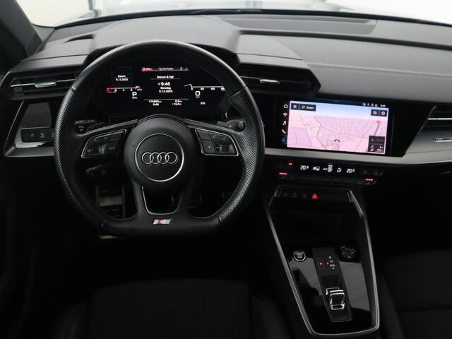 Audi A3 SPORTBACK 35 TFSI S edition | Stoelverwarming | Carplay | Navigatie | Half leder | Sportstoelen | Full LED | Audi Sound | Virtual Cockpit | Climate control | Parkeerhulp | DAB | Bluetooth | S Line