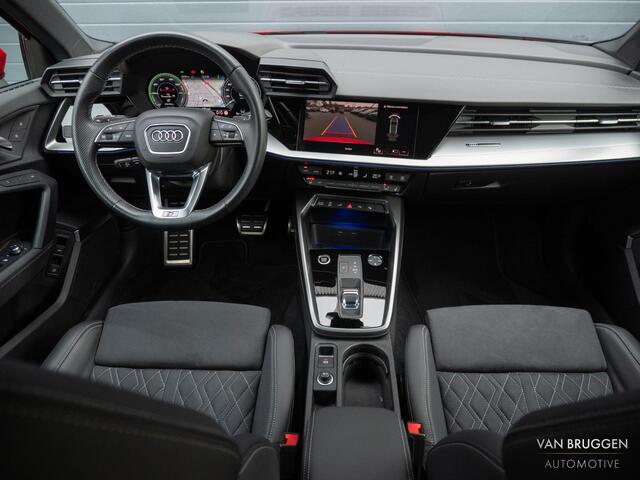Audi A3 SPORTBACK 45 TFSI e S-Line Pano RS HUD Sfeer B&O Camera 19" BTW