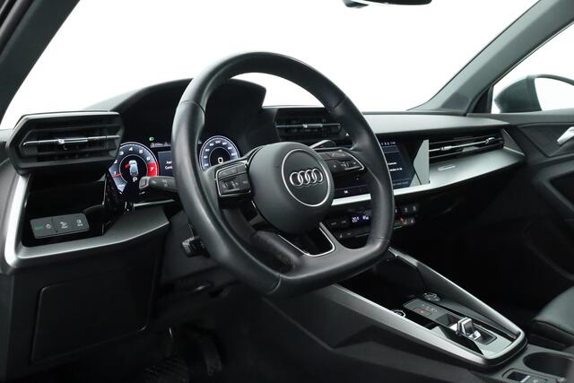 Audi A3 SPORTBACK 35 TFSI S edition | Digi. Cockpit | Stoelverw. | Cruise ctrl | PDC | Nav + CarPlay | 18'' |