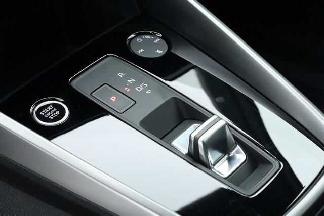 Audi A3 SPORTBACK 35 TFSI S edition | Digi. Cockpit | Stoelverw. | Cruise ctrl | PDC | Nav + CarPlay | 18'' |