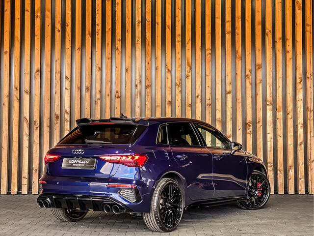 Audi A3 SPORTBACK 45 TFSIe S edition Competition | BANG UND OLUFSEN | HEAD-UP | ELEKTRISCHE STOELEN | KEYLESS |