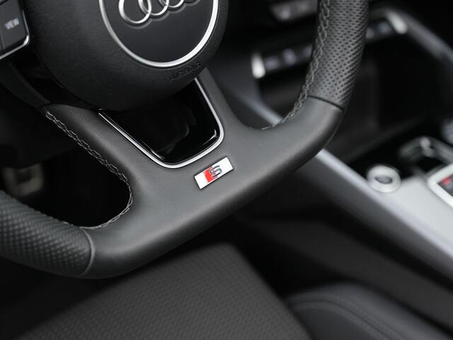 Audi A3 SPORTBACK 40 TFSI e 204 pk S edition / S-Line | Panoramadak | Achteruitrijcamera | Stoelverwarming | Adaptive Cruise