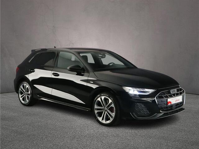 Audi A3 SPORTBACK 45 TFSI e S edition Competition | Carbon | Trekhaak | Achteruitrijcamera | Matrix-led | MMI plus | ACC | Sonos | Headup |