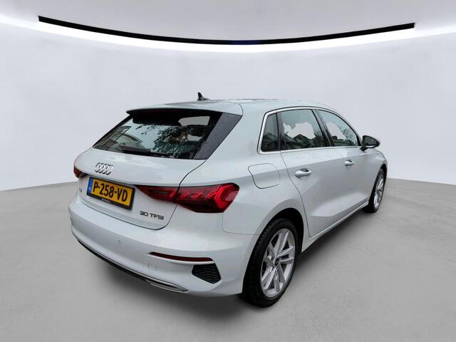 Audi A3 SPORTBACK 30 TFSI Advanced edition / AUTOMAAT/ NAVI/ CLIMA/ PARK. SENSOREN/ LED/ 17"LMV