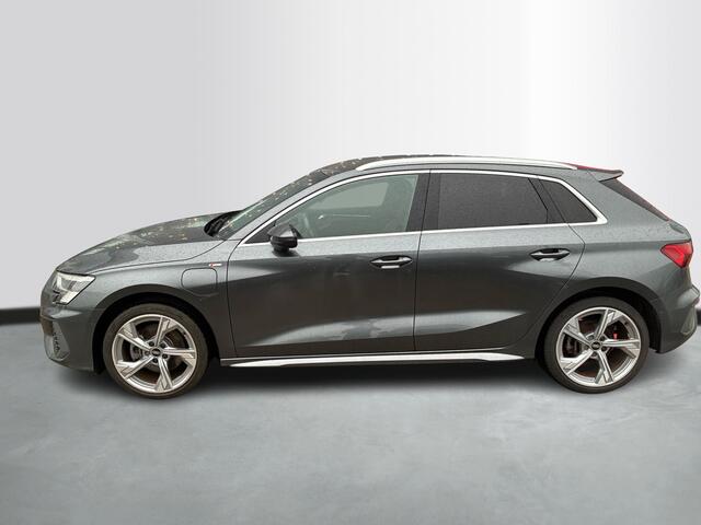Audi A3 SPORTBACK 40 TFSI e 204Pk S Edition / Trekhaak / Memory / Stoelverwarming / Camera / B&O