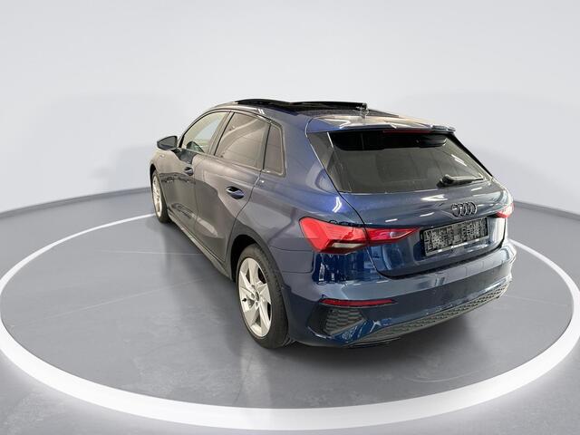 Audi A3 SPORTBACK 45 TFSIe 245pk S-tronic Advanced Edition · Panoramadak · Camera · Adaptive Cruise Control · Drive Select · S-line Exterieur · Stoelverwarming · 17'' Inch ·