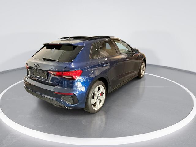 Audi A3 SPORTBACK 45 TFSIe 245pk S-tronic Advanced Edition · Panoramadak · Camera · Adaptive Cruise Control · Drive Select · S-line Exterieur · Stoelverwarming · 17'' Inch ·