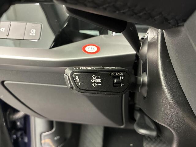 Audi A3 SPORTBACK 45 TFSIe 245pk S-tronic Advanced Edition · Panoramadak · Camera · Adaptive Cruise Control · Drive Select · S-line Exterieur · Stoelverwarming · 17'' Inch ·