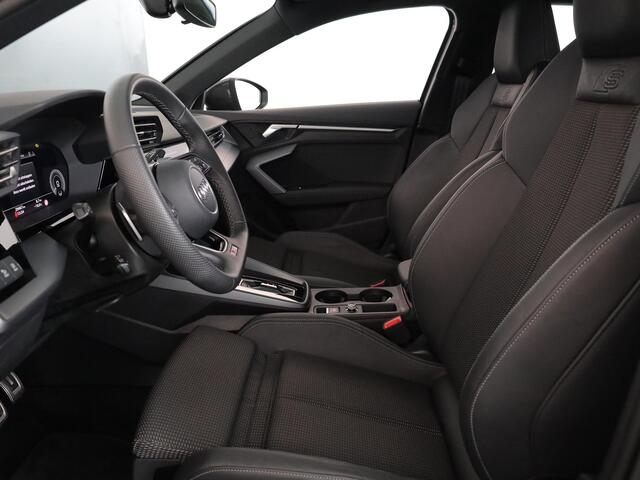 Audi A3 SPORTBACK 40 TFSI e S edition 204 pk S-tronic | Verlengde garantie | Navigatie | Parkeersensoren (Park assist) | Achteruitrijcamera | Stoelverwarming | S-Line |