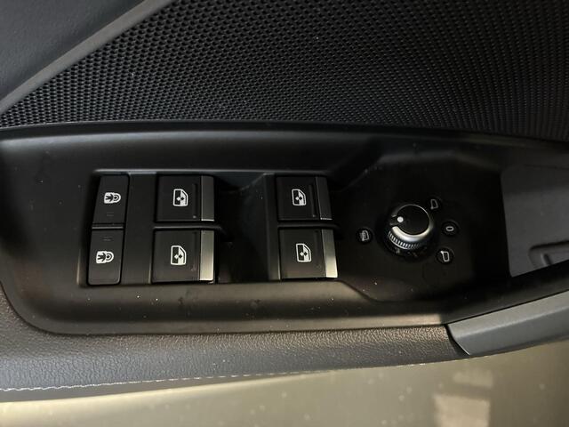 Audi A3 SPORTBACK 40 TFSIe 204pk S-tronic S edition · Camera · Apple/Android Car Play · Navigatie · P-Sensoren · Park Assist · 17'' Inch · Garantie t/m 08-07-2029 of 100.000km