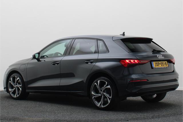 Audi A3 SPORTBACK 40 TFSI e Edition Virtual Cockpit, Camera, ACC, Keyless, Trekhaak, 18"