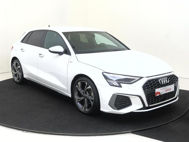 Audi A3 SPORTBACK 35 TFSI S edition | Virtual cockpit Plus | Parkeerassistent | Full LED verlichting | Navigatie Plus | Achteruitrijcamera | Keyless | CarPlay |