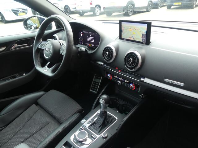 Audi A3 SPORTBACK 40 e-tron S-Line / Panoramadak / Virtual cockpit