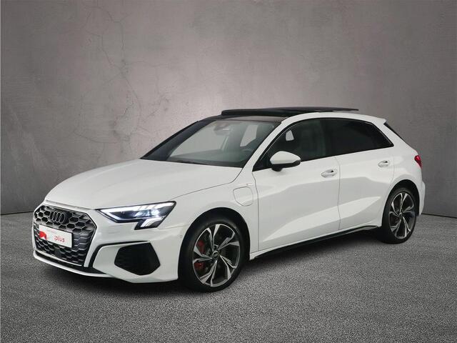 Audi A3 SPORTBACK 45 TFSI e S edition Competition | Full-led | Pano | Sonos 3D | MMI plus | Optiek zwart | ACC | Parkeerassistent |