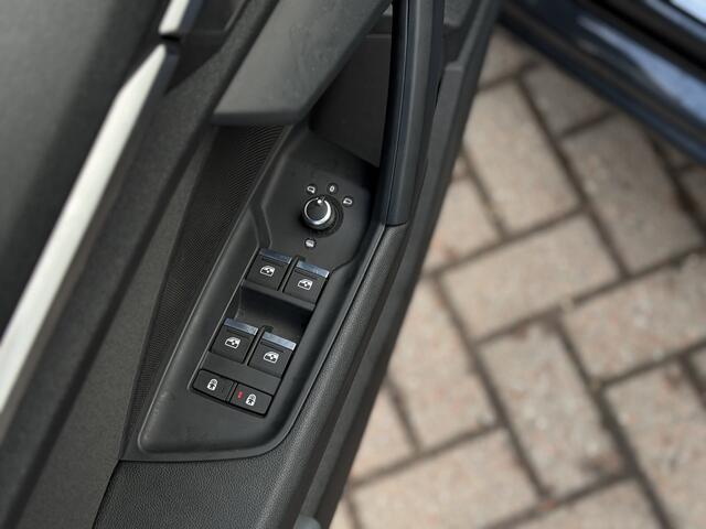 Audi A3 SPORTBACK 30 TFSI Advanced edition 2023!! BTW Auto!! | Clima | PDC Achter | Stoelverwarming | Navi | Full led | Apple Carplay/Android Auto | RIJKLAARPRIJS INCL 12 MAANDEN GARANTIE EN BEURT