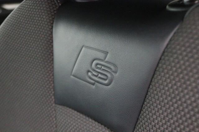 Audi A3 SPORTBACK 35 TFSI CoD Advance Sport S-Line Virtual Cockpit, Apple Carplay, LED, Stoelverwarming, Trekhaak, 18"