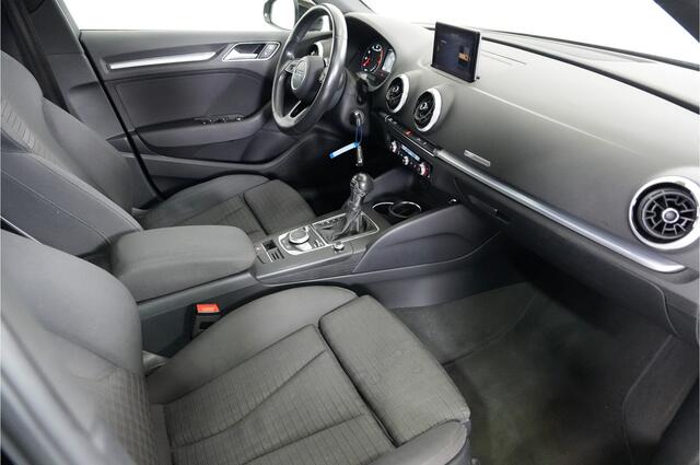 Audi A3 SPORTBACK 35 TFSI CoD Design Pro Line Plus | Stl. verw. | Climate | PDC | LED |