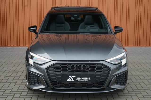 Audi A3 SPORTBACK 45 TFSI e S-line 245PK Panodak RS Stoelen Carbon Matrix Memory VOL!