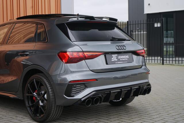 Audi A3 SPORTBACK 45 TFSI e S-line 245PK Panodak RS Stoelen Carbon Matrix Memory VOL!