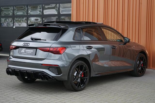 Audi A3 SPORTBACK 45 TFSI e S-line 245PK Panodak RS Stoelen Carbon Matrix Memory VOL!