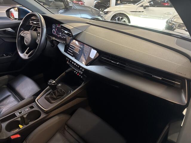 Audi A3 SPORTBACK 30 TFSI PRO LINE SPORT LEDER/NAVI/CARPLAY/LED