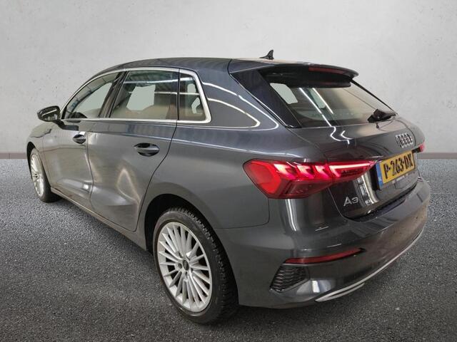 Audi A3 SPORTBACK 30 TFSI Advanced edition Airco ECC Sportstoelen Full LED Full Navi PDC Achter 17" Multispoke Virtual Cockpit NL Auto NAP + Historie
