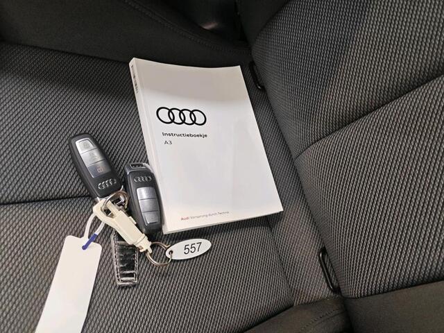 Audi A3 SPORTBACK 30 TFSI Advanced edition Airco ECC Sportstoelen Full LED Full Navi PDC Achter 17" Multispoke Virtual Cockpit NL Auto NAP + Historie