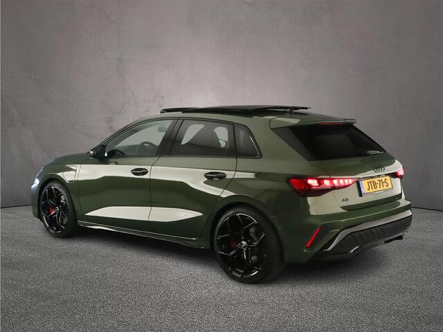 Audi A3 SPORTBACK 45 TFSI e S edition Competition | Pano | Sonos 3D | Full-led | 19" | MMI plus | Optiek zwart | Achteruitrijcamera |