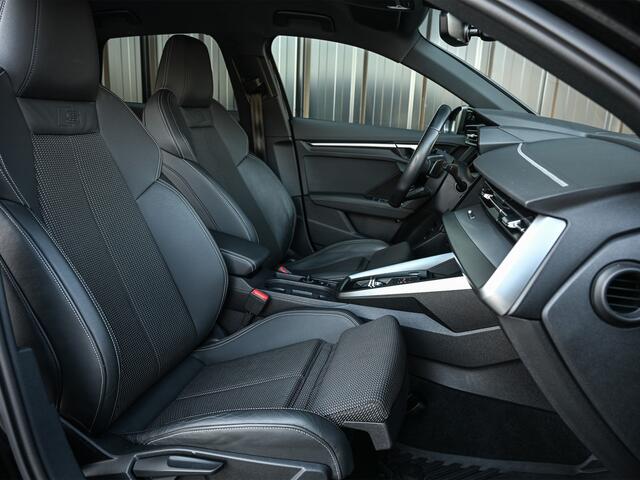 Audi A3 SPORTBACK 45 TFSI e 245pk S edition Competition | Black-Optic | Camera | Adaptive Cruise | Stoelverwarming | Keyless