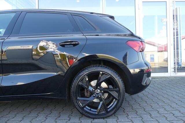 Audi A3 SPORTBACK 40 TFSI e Edition TREKHAAK AFNEEMBAAR (1.400KG), CRUISE, CLIMA, NAVI, APPLE CARPLAY/ANDROID AUTO, KEYLESS, STOELVERWARMING, LANE ASSIST, 85.854KM