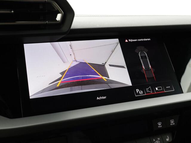 Audi A3 SPORTBACK 40 TFSIe 204pk S-Tronic S Edition · Camera · Parkeerassistent · Zwart Optiek Plus · Stoelverwarming · ACC · Drive Select · Garantie t/m 06-05-2029 of 100.000km