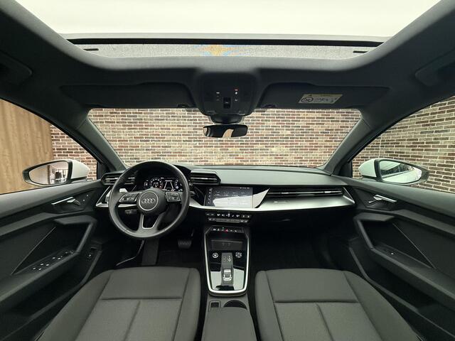 Audi A3 SPORTBACK 40 TFSI e Weing KM | Achteruitrijcamera | Panorama| Stoelverwarming |