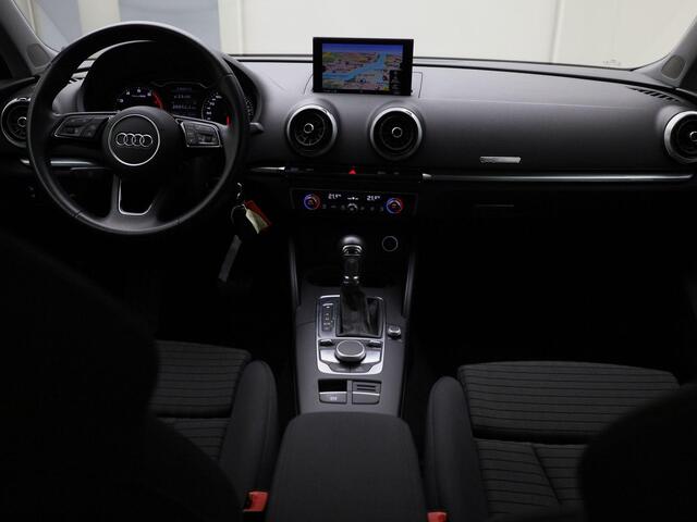 Audi A3 SPORTBACK 30 TFSI 115pk S-tronic Sport Lease Edition · Drive select · Navigatie · Parkeersensoren