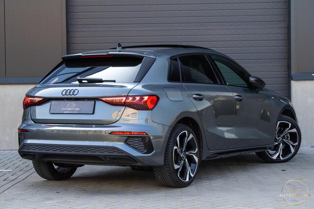 Audi A3 SPORTBACK 40 TFSIe S line Panoramadak Elektrische Stoelverwarming Sfeerverlichting