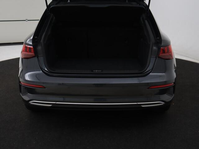 Audi A3 SPORTBACK 35 TFSI Business edition | Sportstoelen | Carplay | Virtual Cockpit | Park Assist | 18'' | Navigatie | Full LED | Climate control | Bluetooth | Cruise control