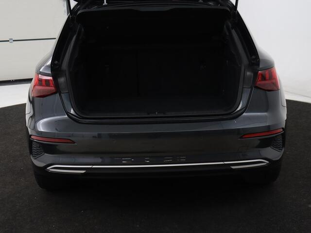 Audi A3 SPORTBACK 30 TFSI Advanced edition | Sportstoelen | Carplay | Virtual Cockpit | Park Assist | Full LED | Navigatie | Climate control | Bluetooth | 17'' | Cruise control